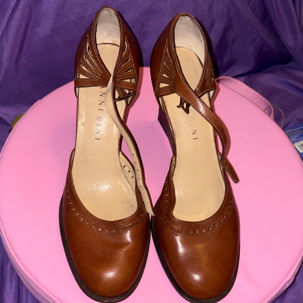 *Gianni Bini Brown Leather Mary Jane Heels